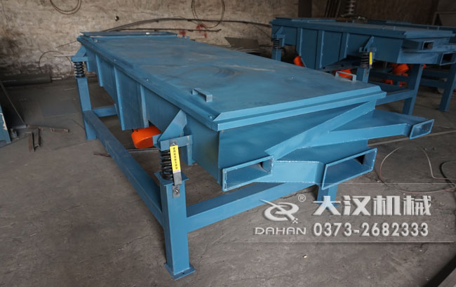 直線振動篩分機(jī) 直線振動篩分機(jī)